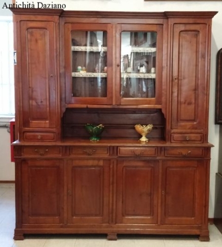 Credenza con alzata