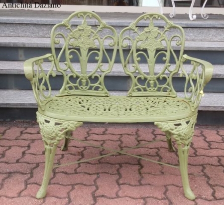 Panchina in ghisa stile Liberty