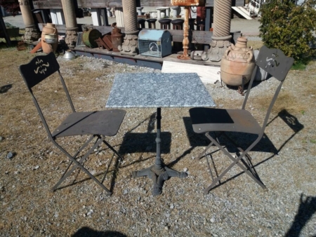 Tavolono da bistrot con piano in marmo