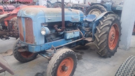 Trattore Ford Super Major