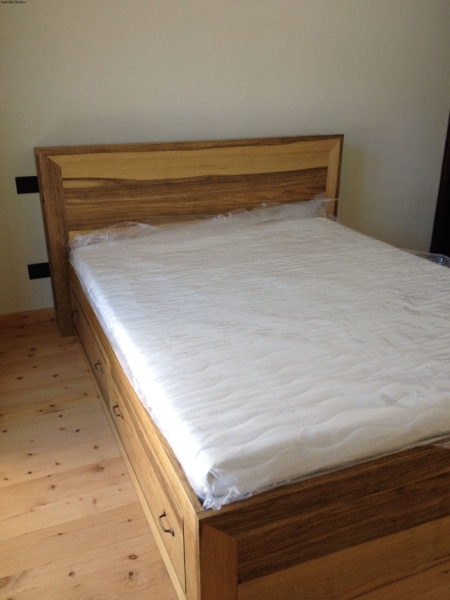 Letto con cassettone