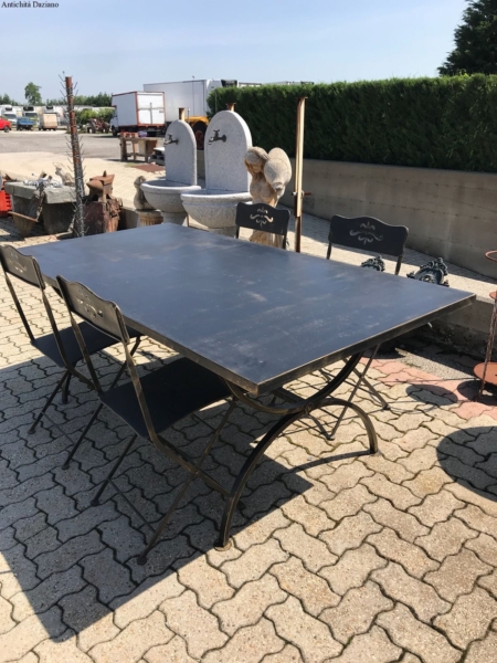 Set da giardino in ferro color nero sfumatura oro