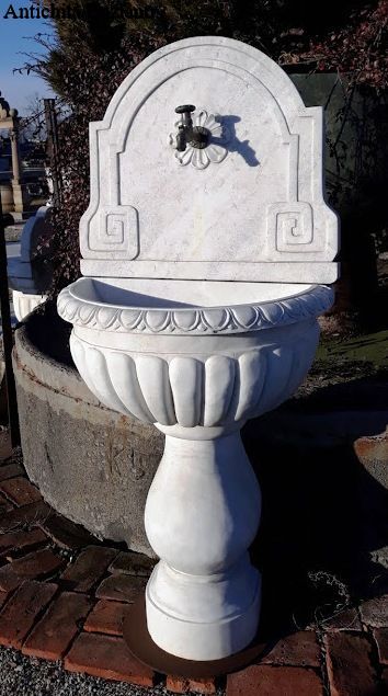 Fontana in marmo