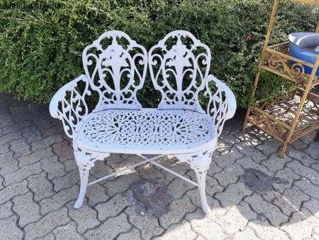 Panchina in ghisa stile Liberty