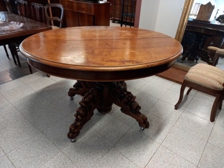 Tavolo ovale allungabile