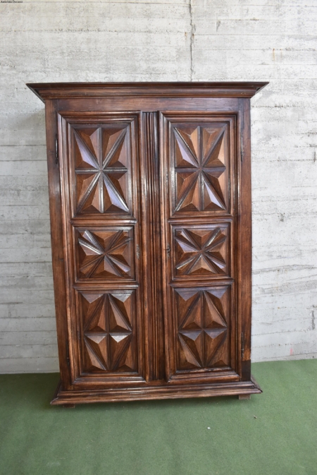 Armadio punta di diamante