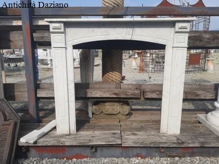 Camino in marmo bianco Luigi Filippo