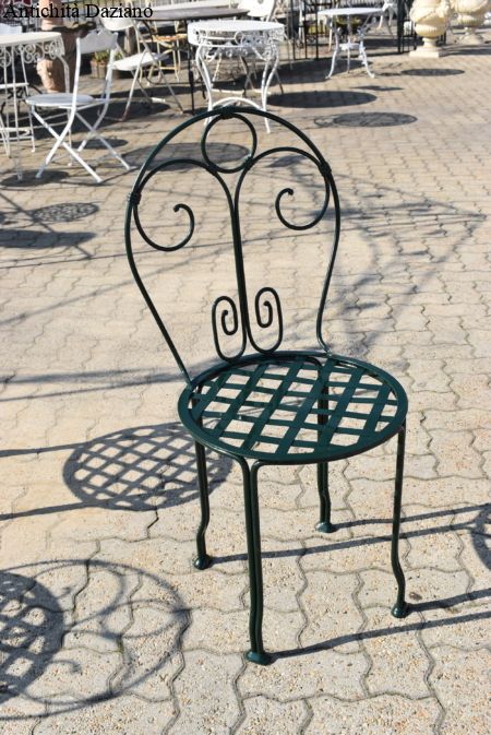 Sedie in ferro pesante