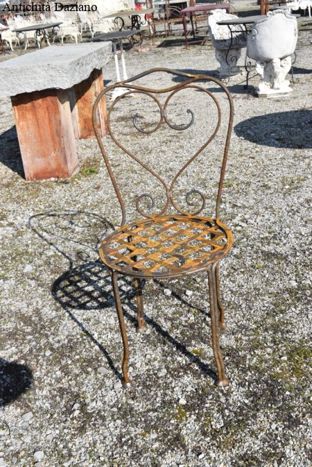 Sedie in fero