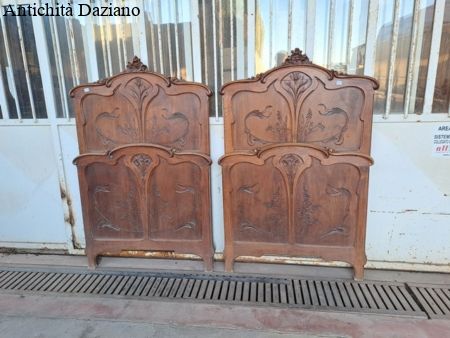 Coppia letti Liberty in ciliegio