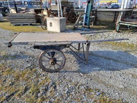 Carretto in legno