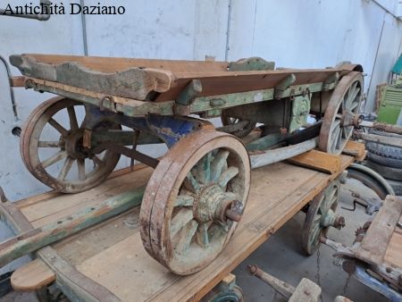 Carro in legno