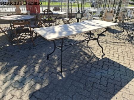 Tavolo piano marmo base in ferro