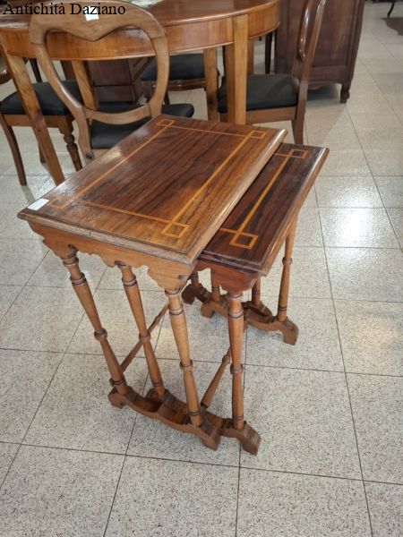 Tavolini ad incastro