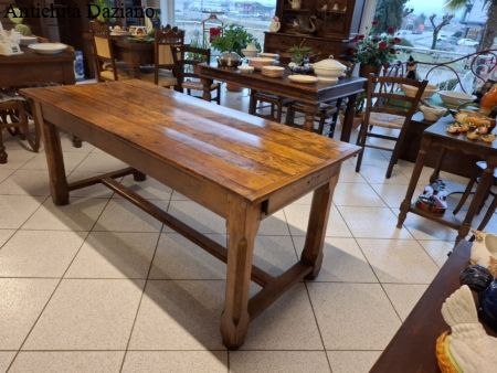Tavolo rettangolare